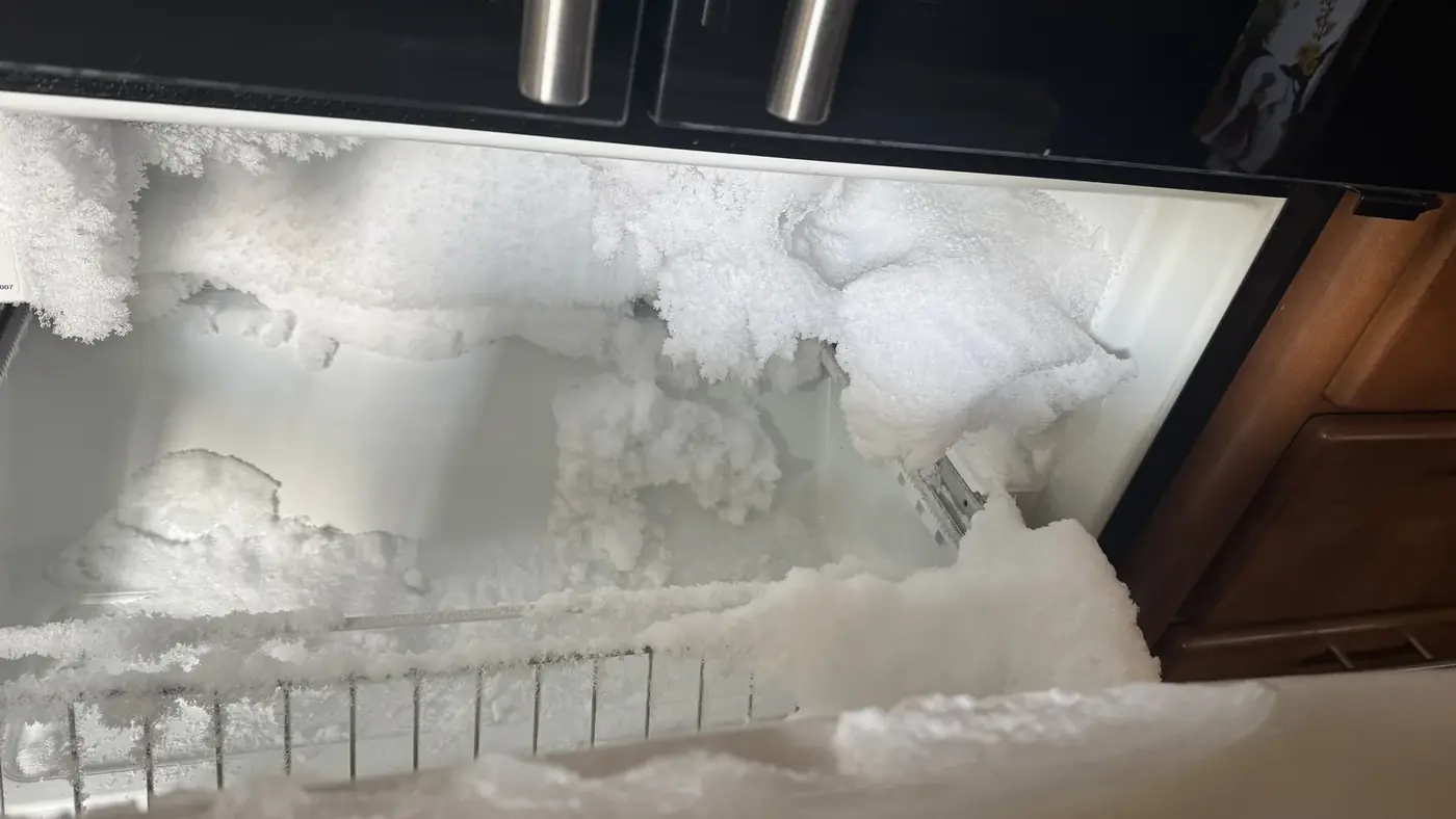 Freezer compartment with heavy frost buildup