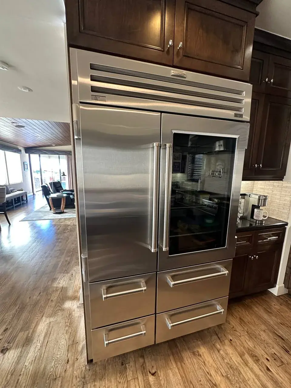 Sub-Zero built-in refrigeration column during service
