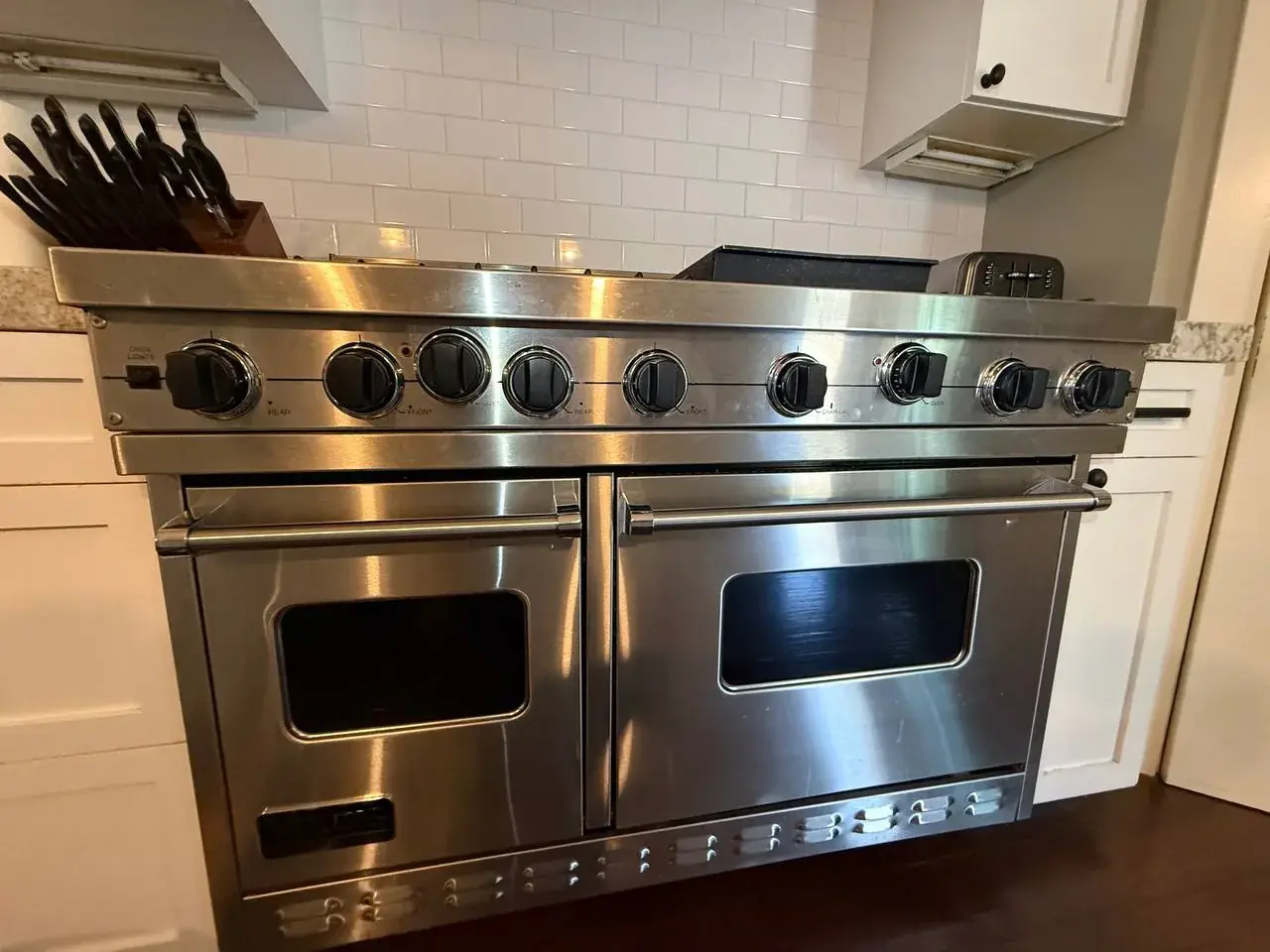 Viking double-oven range